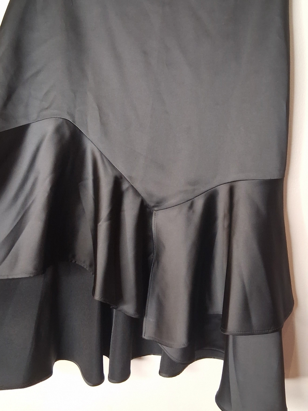 Zara Black Satin Asymmetrical Ruffle Skirt NWT XS - Picture 2 of 5